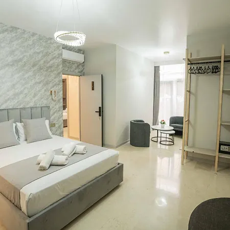Casa Luxore Hostel *